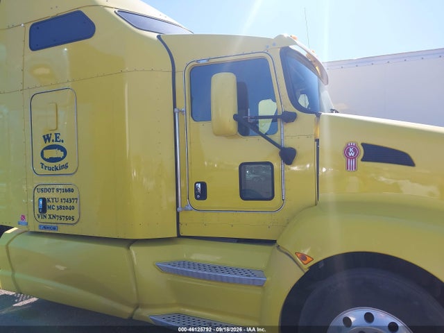 Продажа на аукционе авто 2013 Kenworth Construction T660, vin: 1XKAD48X8DJ361157, номер лота: 46125792