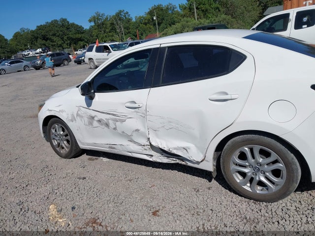Продажа на аукционе авто 2017 Toyota Yaris Ia, vin: 3MYDLBYVXHY167859, номер лота: 46125849