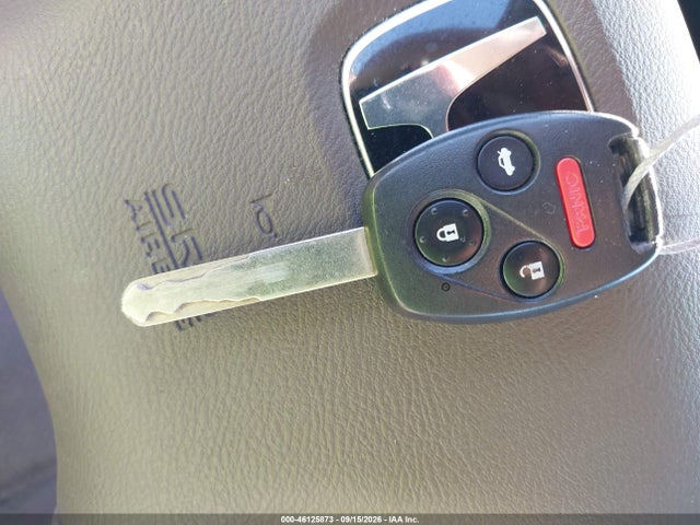 46125873 :رقم المزاد ، 1HGCM56435A095682 vin ، 2005 Honda Accord 2.4 Lx مزاد بيع