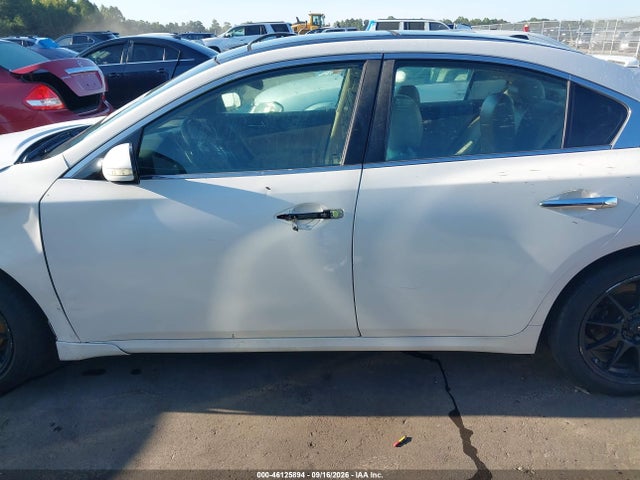 46125894 :رقم المزاد ، 1N4AA5AP2BC824633 vin ، 2011 Nissan Maxima 3.5 Sv مزاد بيع
