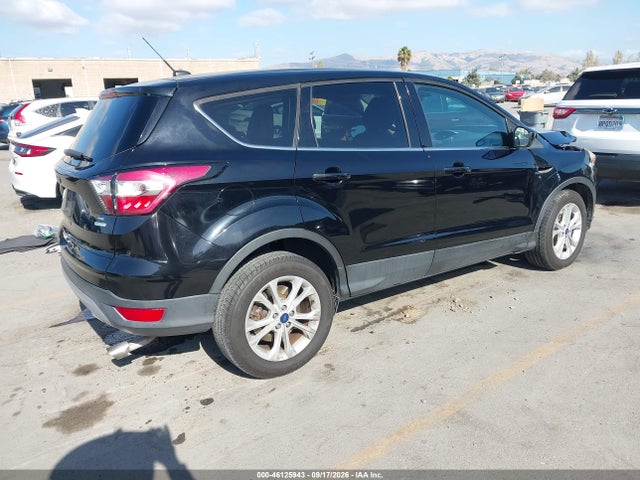 Ford ESCAPE SE 2017 1FMCU0G92HUC96810 Image 4