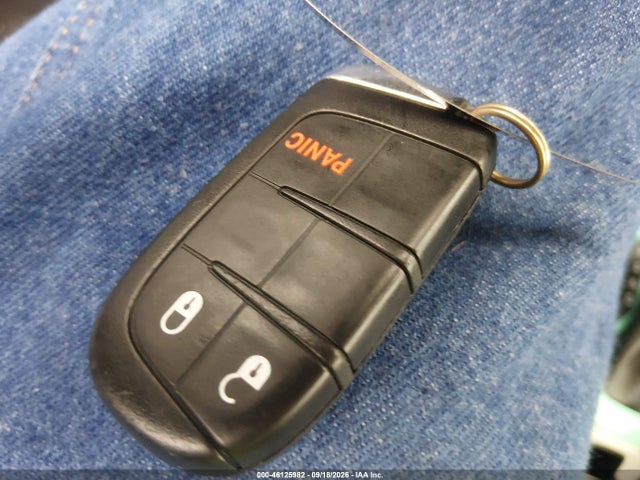 Продажа на аукционе авто 2017 Jeep Renegade Latitude Fwd, vin: ZACCJABBXHPG43458, номер лота: 46125982