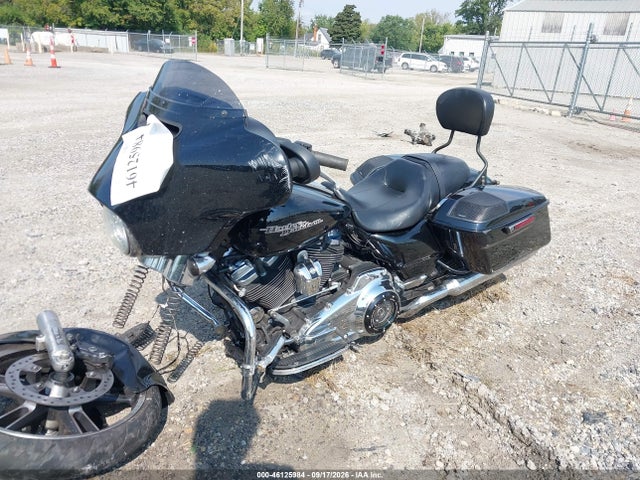 46125984 :رقم المزاد ، 1HD1KBC12JB673178 vin ، 2018 Harley-davidson Flhx Street Glide مزاد بيع