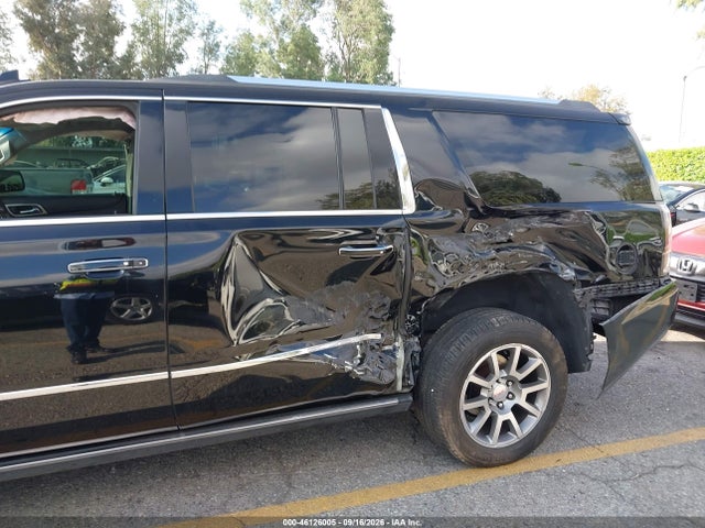 46126005 :رقم المزاد ، 1GKS2HKJ7HR393840 vin ، 2017 Gmc Yukon Xl Denali مزاد بيع