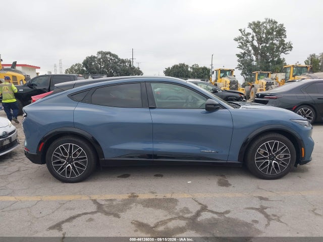 2024 Ford Mustang Mach-e Premium მანქანა იყიდება აუქციონზე, vin: 3FMTK3R72RMA01911, აუქციონის ნომერი: 46126030