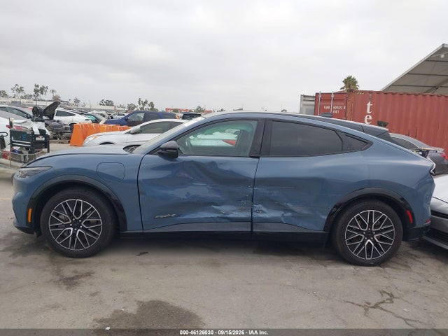 2024 Ford Mustang Mach-e Premium მანქანა იყიდება აუქციონზე, vin: 3FMTK3R72RMA01911, აუქციონის ნომერი: 46126030