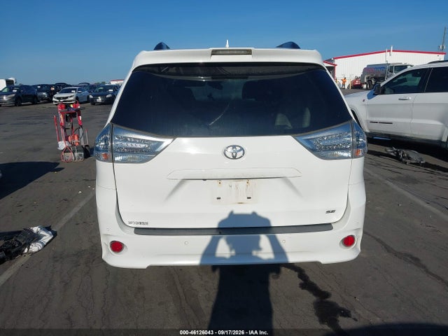 2020 Toyota Sienna Se Premium მანქანა იყიდება აუქციონზე, vin: 5TDXZ3DC1LS021516, აუქციონის ნომერი: 46126043