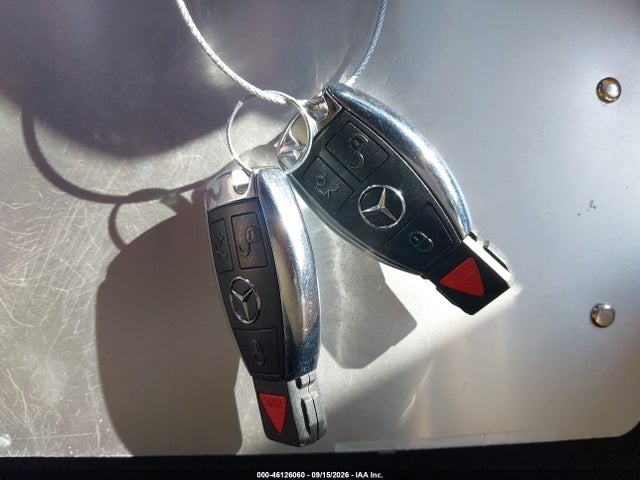 46126060 :رقم المزاد ، WDCGG5HBXFG337704 vin ، 2015 Mercedes-benz Glk 350 مزاد بيع