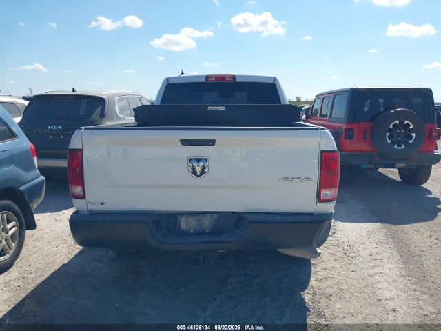 Продажа на аукционе авто 2022 Ram 1500 Classic Tradesman  4x4 6'4 Box, vin: 1C6RR7FG1NS244916, номер лота: 46126134