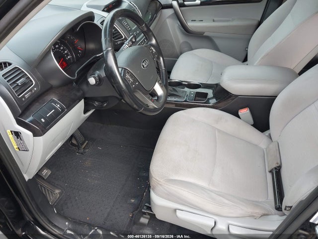 46126135 :رقم المزاد ، 5XYKT4A66FG659360 vin ، 2015 Kia Sorento Lx مزاد بيع
