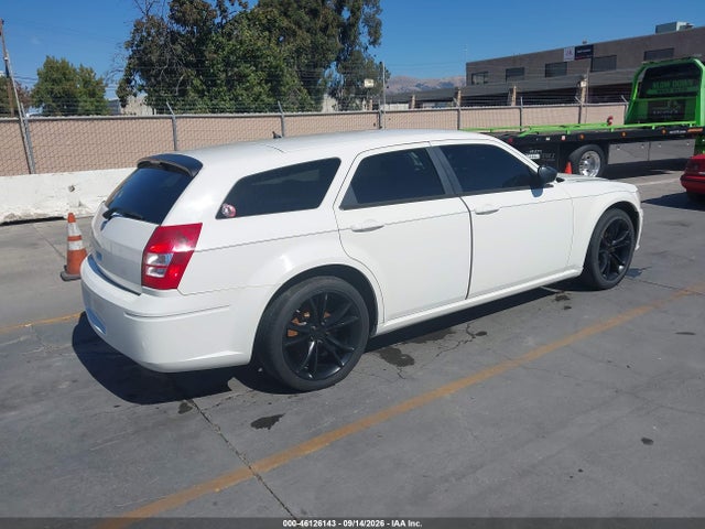 46126143 :رقم المزاد ، 2D4FV47T68H111889 vin ، 2008 Dodge Magnum مزاد بيع