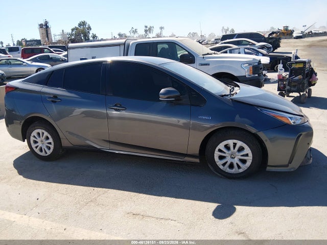 JTDKAMFUXM3133795 Toyota Prius Le