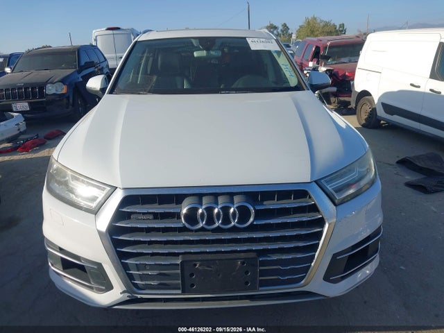 Продажа на аукционе авто 2017 Audi Q7 3.0t Premium, vin: WA1LAAF73HD000593, номер лота: 46126202