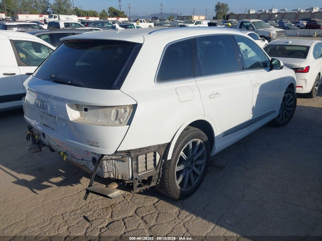 Продажа на аукционе авто 2017 Audi Q7 3.0t Premium, vin: WA1LAAF73HD000593, номер лота: 46126202