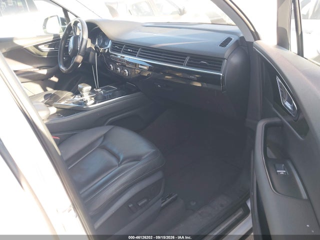 Продажа на аукционе авто 2017 Audi Q7 3.0t Premium, vin: WA1LAAF73HD000593, номер лота: 46126202