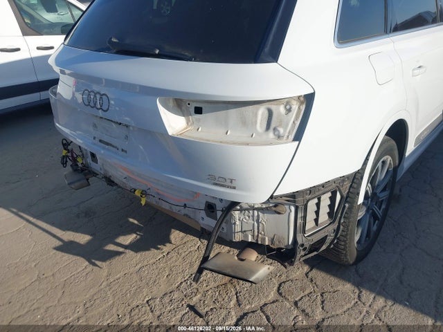 Продажа на аукционе авто 2017 Audi Q7 3.0t Premium, vin: WA1LAAF73HD000593, номер лота: 46126202