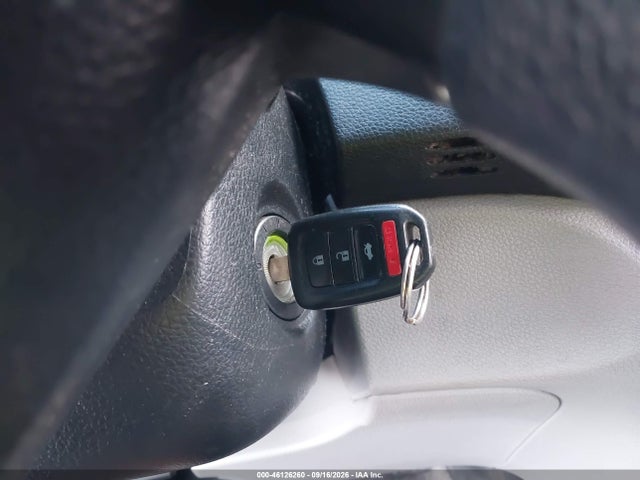 46126260 :رقم المزاد ، 1HGCR2F34DA015635 vin ، 2013 Honda Accord Lx مزاد بيع