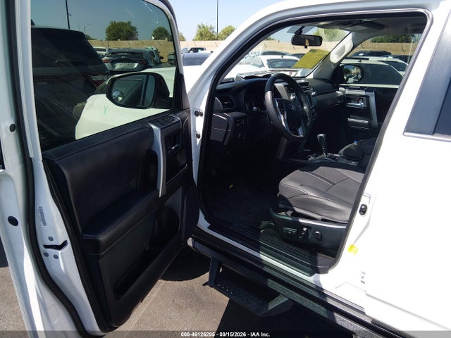 Toyota 4RUNNER SR5 2016 JTEZU5JR8G5147360 Image 5