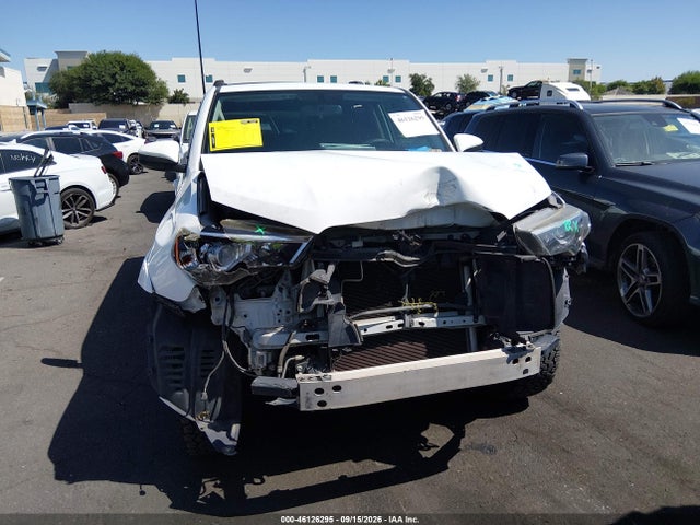 Toyota 4RUNNER SR5 2016 JTEZU5JR8G5147360 Image 6