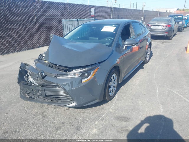 Toyota COROLLA LE 2025 5YFB4MDE4SP252305 Image 2