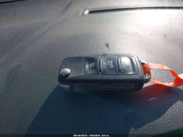 Продаж на аукціоні авто 2012 Volkswagen Beetle 2.0t Turbo, vin: 3VWVA7AT7CM647854, номер лоту: 46126319