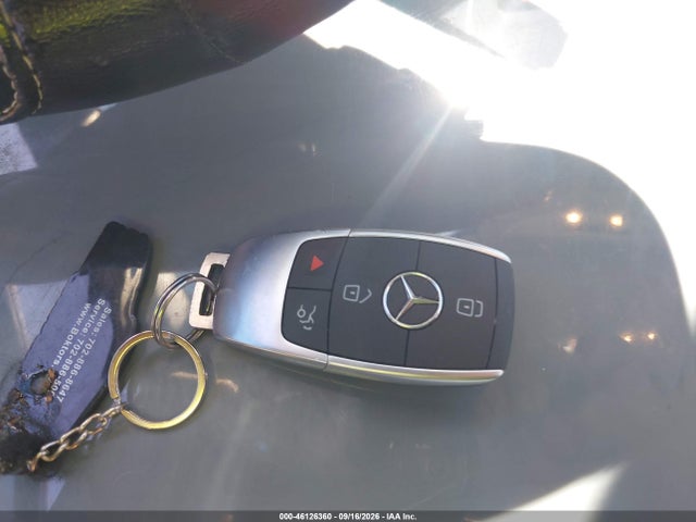 WDC0G8DB9LF678151 Mercedes-Benz GLC 300
