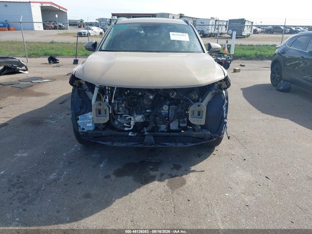 2023 Hyundai Santa Cruz Limited მანქანა იყიდება აუქციონზე, vin: 5NTJEDAF0PH073688, აუქციონის ნომერი: 46126383