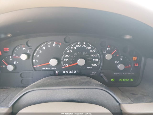 2004 Ford Explorer Eddie Bauer მანქანა იყიდება აუქციონზე, vin: 1FMZU64K74UB37635, აუქციონის ნომერი: 46126459