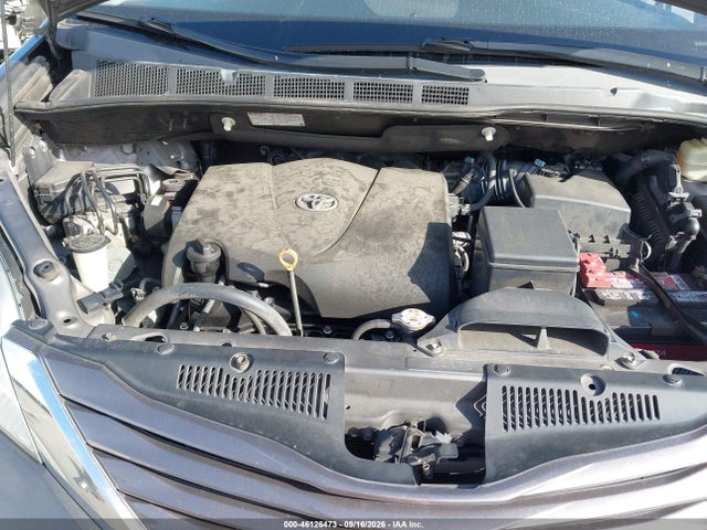5TDKZ3DCXHS798245 Toyota Sienna Le 8 Passenger