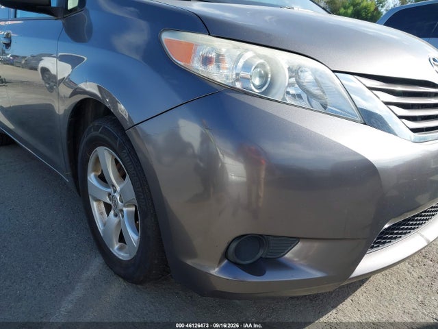 5TDKZ3DCXHS798245 Toyota Sienna Le 8 Passenger