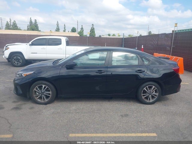 2023 Kia Forte Lxs მანქანა იყიდება აუქციონზე, vin: 3KPF24AD2PE676156, აუქციონის ნომერი: 46126497