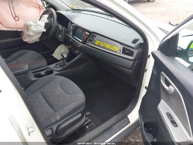 2017 Kia Niro Fe მანქანა იყიდება აუქციონზე, vin: KNDCB3LC0H5081238, აუქციონის ნომერი: 46126517