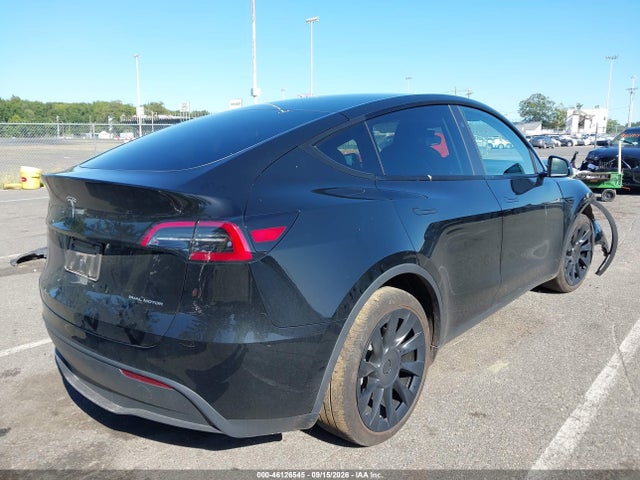 7SAYGAEE0RF069944 Tesla Model Y Long Range Dual Motor All-wheel Drive