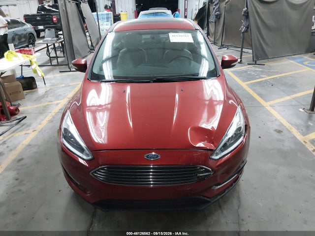 Ford Focus Titanium 2018 1FADP3J25JL281006 Image 12
