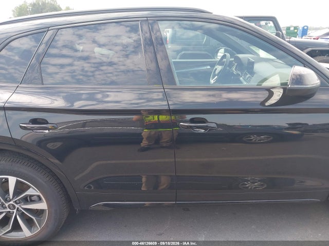 Продажа на аукционе авто 2024 Audi Q5 Premium 45 Tfsi S Line Quattro, vin: WA1GAAFYXR2114002, номер лота: 46126609