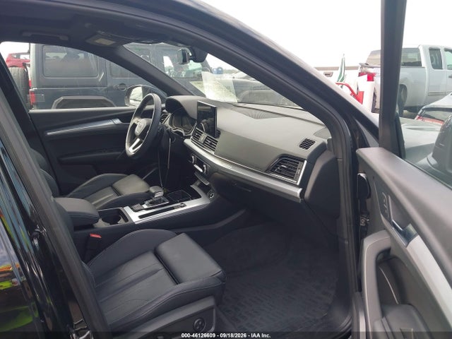 Продажа на аукционе авто 2024 Audi Q5 Premium 45 Tfsi S Line Quattro, vin: WA1GAAFYXR2114002, номер лота: 46126609