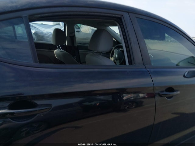46126630 :رقم المزاد ، KMHD74LF1HU156164 vin ، 2017 Hyundai Elantra Se مزاد بيع