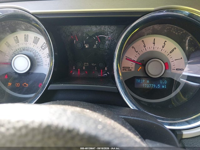 2012 Ford Mustang V6 Premium მანქანა იყიდება აუქციონზე, vin: 1ZVBP8AM2C5210799, აუქციონის ნომერი: 46126647