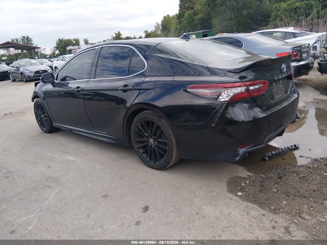 2021 Toyota Camry Xse Hybrid მანქანა იყიდება აუქციონზე, vin: 4T1K31AK2MU551255, აუქციონის ნომერი: 46126664