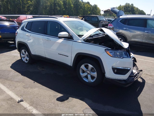 2018 Jeep Compass Latitude 4x4 მანქანა იყიდება აუქციონზე, vin: 3C4NJDBB8JT455000, აუქციონის ნომერი: 46126688
