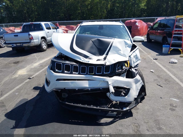 2018 Jeep Compass Latitude 4x4 მანქანა იყიდება აუქციონზე, vin: 3C4NJDBB8JT455000, აუქციონის ნომერი: 46126688