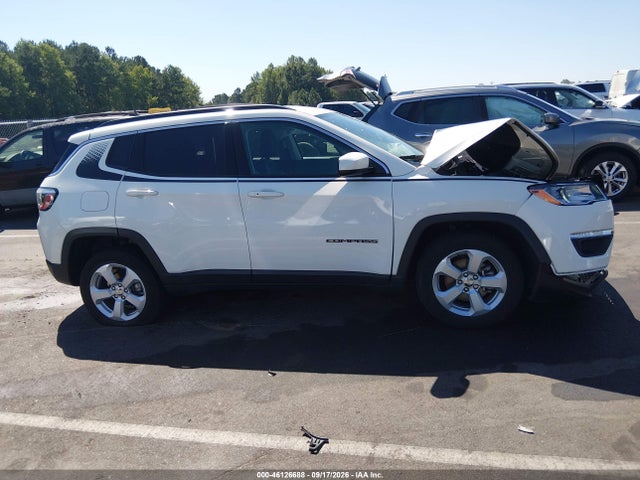 2018 Jeep Compass Latitude 4x4 მანქანა იყიდება აუქციონზე, vin: 3C4NJDBB8JT455000, აუქციონის ნომერი: 46126688
