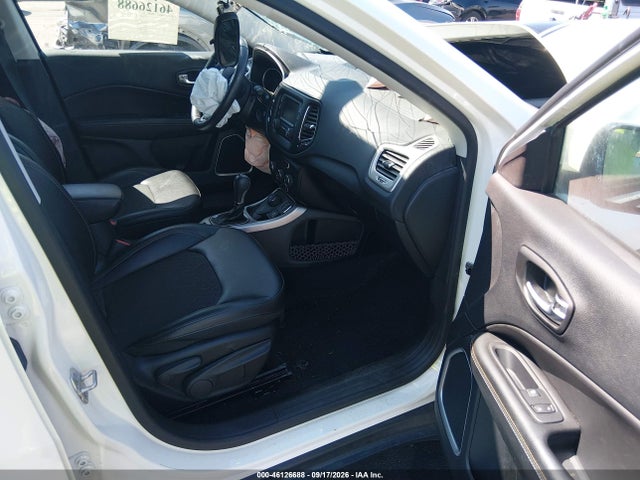 2018 Jeep Compass Latitude 4x4 მანქანა იყიდება აუქციონზე, vin: 3C4NJDBB8JT455000, აუქციონის ნომერი: 46126688