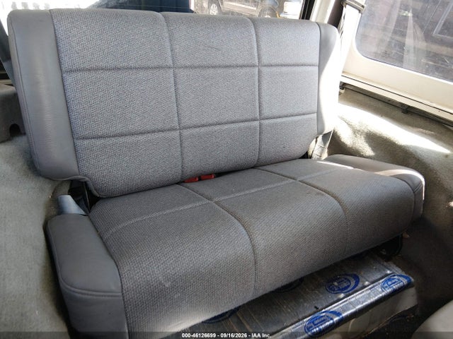 46126699 :رقم المزاد ، 1J4FY29P1WP706533 vin ، 1998 Jeep Wrangler Se مزاد بيع