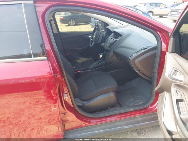 46126706 :رقم المزاد ، 1FADP3F25HL282448 vin ، 2017 Ford Focus Se مزاد بيع