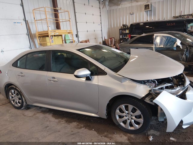 46126760 :رقم المزاد ، 5YFEPMAEXMP157761 vin ، 2021 Toyota Corolla Le مزاد بيع