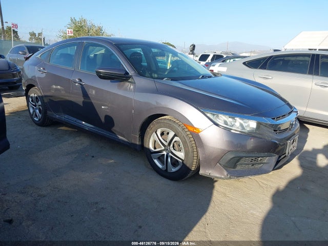 Honda Civic Lx 2018 2HGFC2F52JH501311 головне зображення