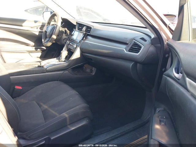 Honda Civic Lx 2018 2HGFC2F52JH501311 Image 5