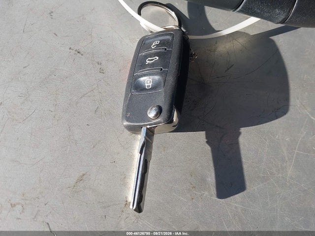 46126795 :رقم المزاد ، 3VWJL7AT9DM657182 vin ، 2013 Volkswagen Beetle 2.0l Tdi مزاد بيع