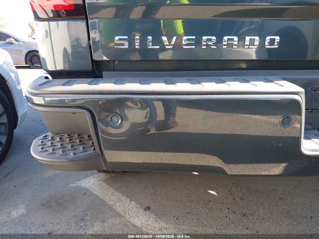 46126828 :رقم المزاد ، 1GCVKREC7JZ261677 vin ، 2018 Chevrolet Silverado 1500 2lt مزاد بيع